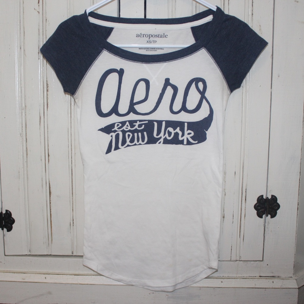 🦋Vintage Aeropostale Tee